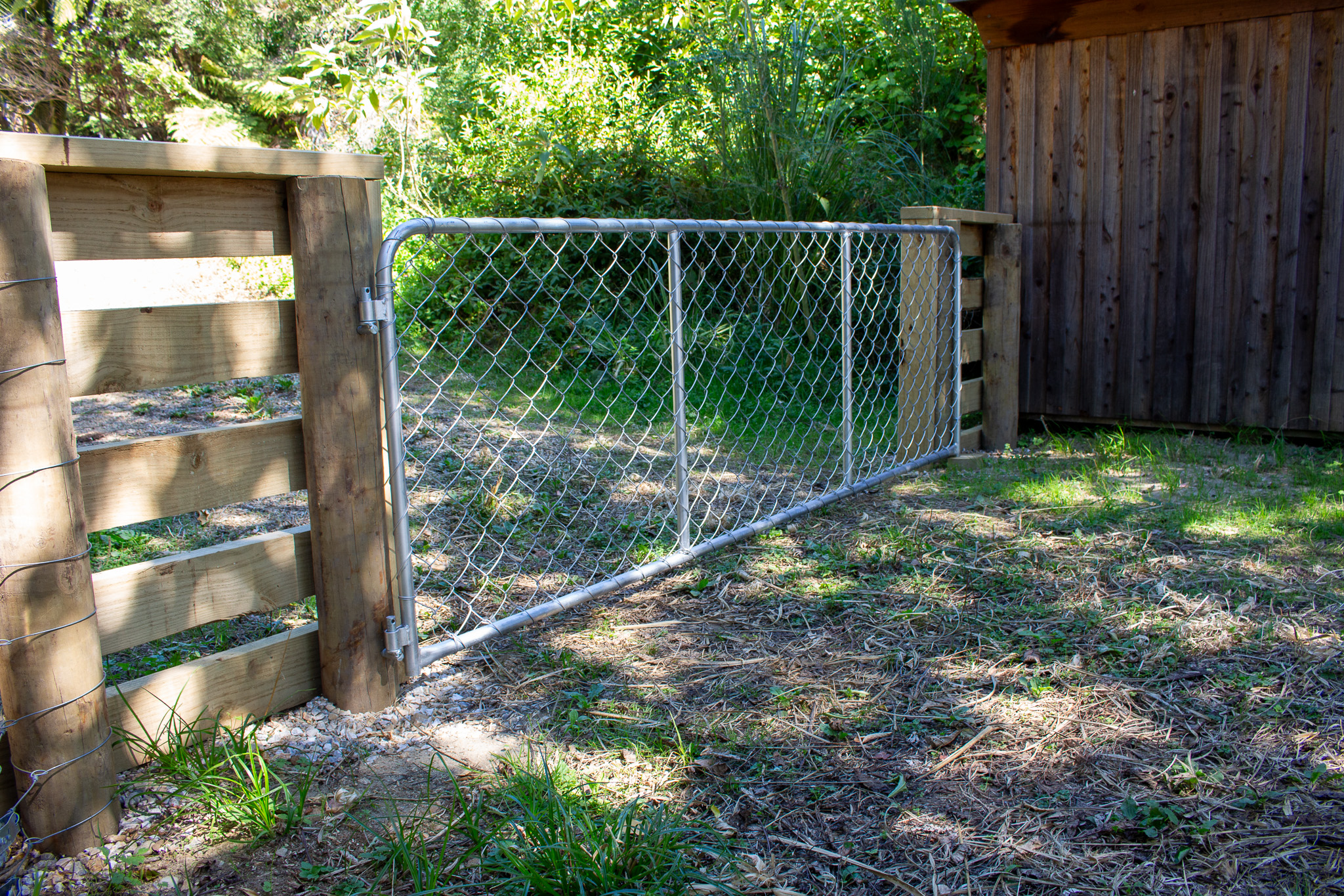 custom fence and gate builders in golden bay
